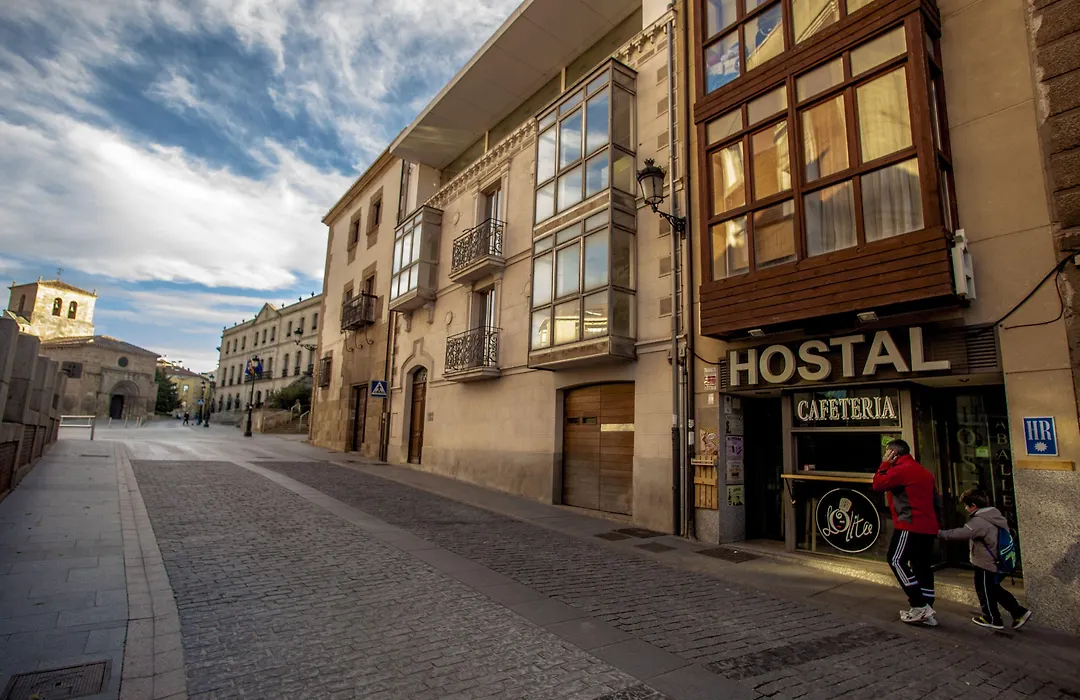 Hostal Caballeros-1